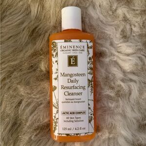 Mangosteen Daily Resurfacing Cleanser